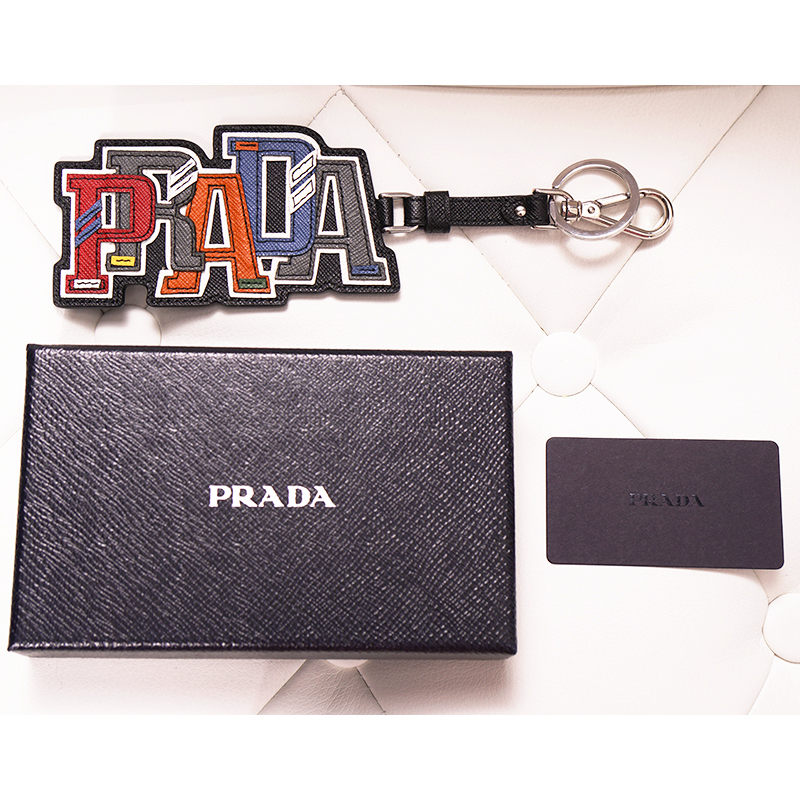 PRADA カラフルロゴ キーホルダー Prada_TRICK_PradaWordKeychain0
