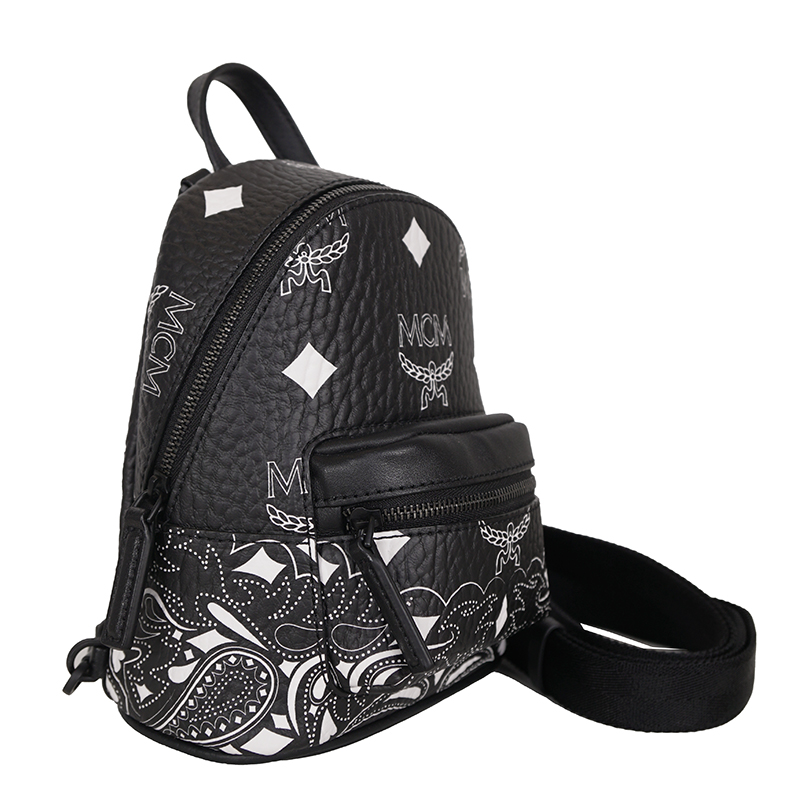 s*o様 MCM Backpack black sizeM NEW $990 MCM Black Visetos White Logo Stark WESTERN BANDANA VI
