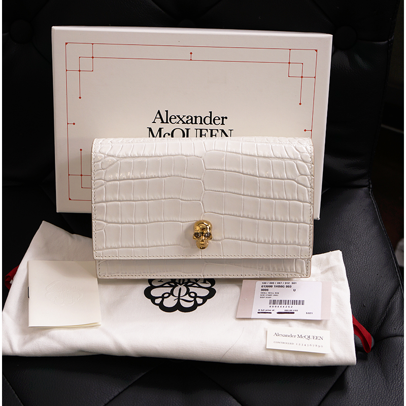 NEW $990 ALEXANDER MCQUEEN Ivory White CROC EMBOSSED Leather SKULL