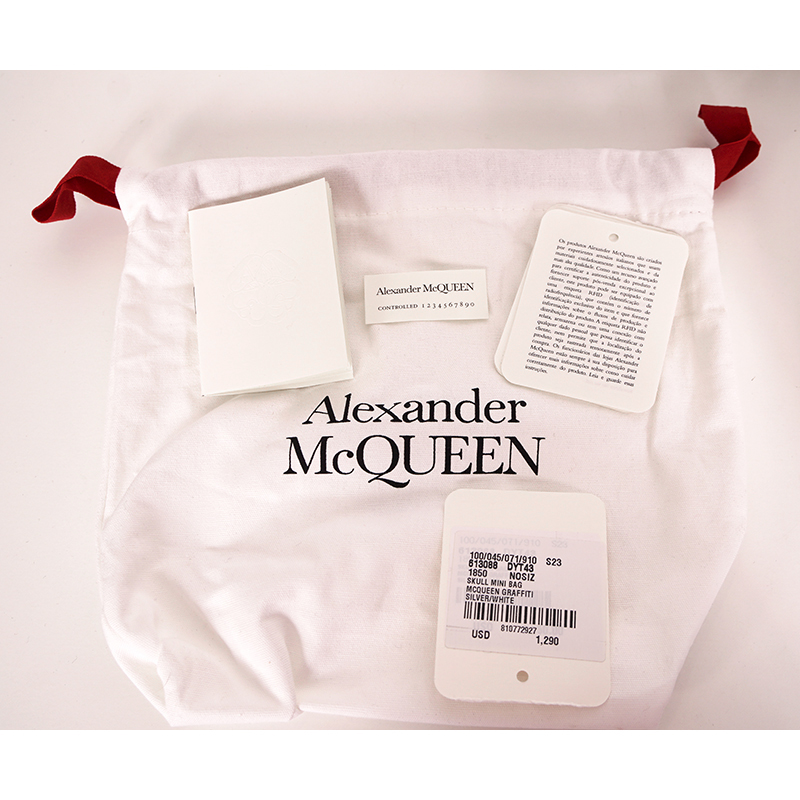 NEW $1290 ALEXANDER MCQUEEN Silver GRAFFITI Quilted Leather