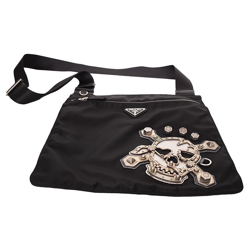 NEVER USED PRADA 2011 Vintage Black Nylon Saffiano SKULL CROSSBONE