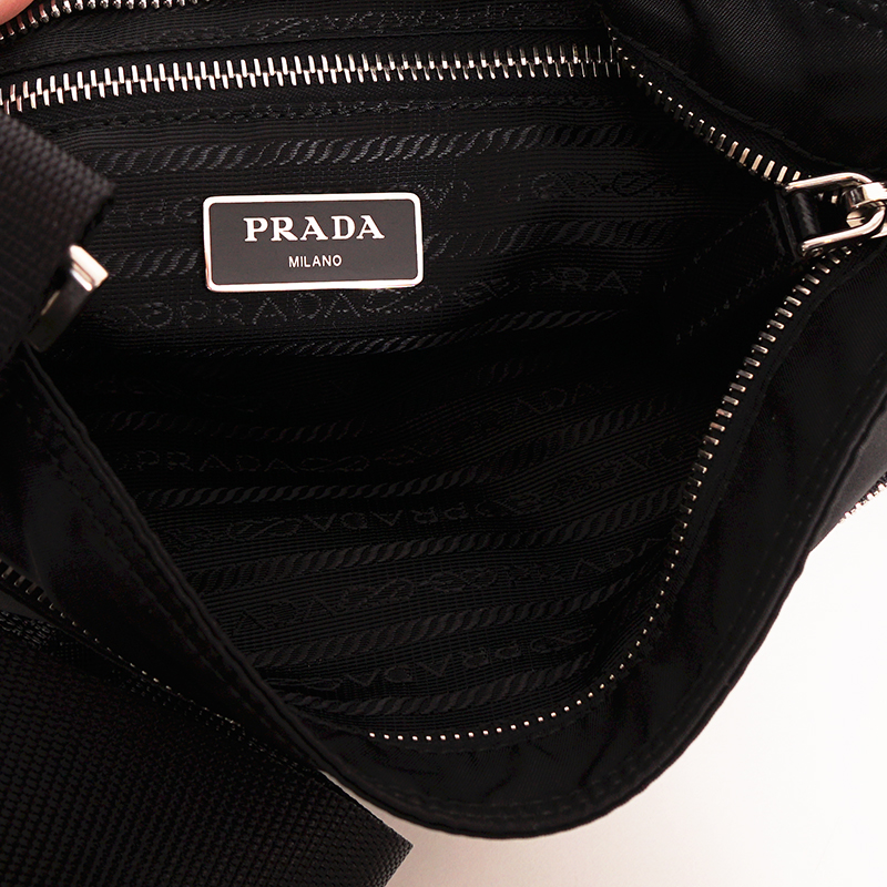 NEVER USED PRADA 2011 Vintage Black Nylon Saffiano SKULL CROSSBONE