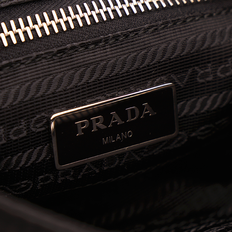 NEVER USED PRADA 2011 Vintage Black Nylon Saffiano SKULL CROSSBONE