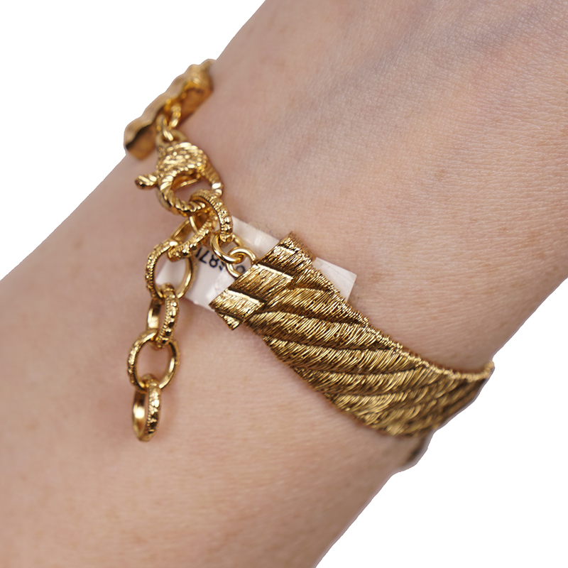 NEW $870 GUCCI Lion Head Metallic Gold MARMONT GG LOGO Cuff