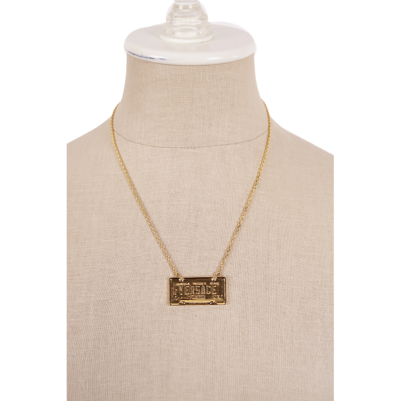 Versace_NECKLACE_GoldLicensePl