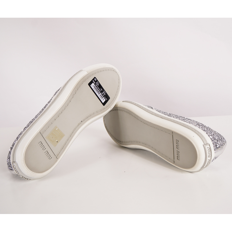39.5 NEW $925 MIU MIU Womans Silver GLITTER METAL CAP TOP Slip on