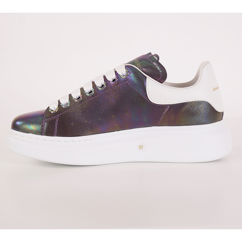 37 NEW $680 ALEXANDER MCQUEEN Petrol STINGRAY LEATHER Iridescent