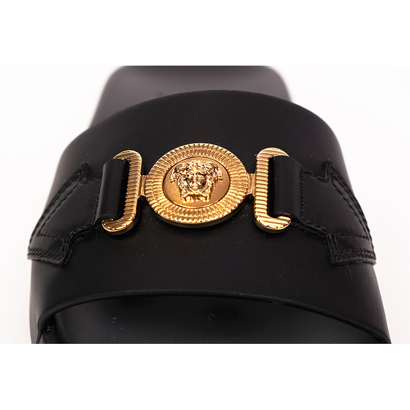 極美品 VERSACE メデューサ ビギー プラットフォーム 厚底ミュール 39 NEW $650 VERSACE Woman Black Leather GOLD BIGGIE MEDUSA Pool